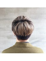 アッシュタカサキ(ash takasaki)&nbsp;韓流ナチュラルショートソフト刈り上げ×ハイカラー