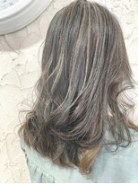イロヘア 北岡崎店(ilo.hair)&nbsp;白髪ぼかし×ハイライト
