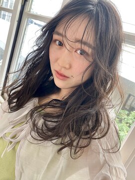 ヘアーアンドファッションシオミエイチ (hair＆fashion shiomi H) アッシュベージュ