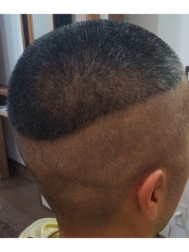 ディストーション(DISTORTION) ワイルドなボーズカット