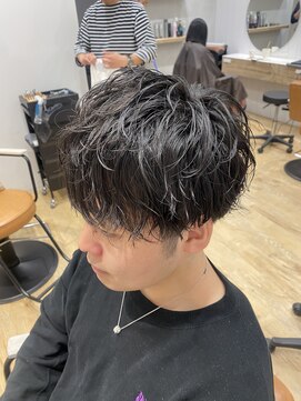 オリバイオハナ(Oli by ohana) ツイストスパイラル/緩め/ナチュラル/メンズ/パーマ/川崎西口