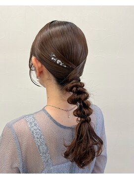 ソソ(soso) 【カンナ/横浜/ブリーチ】結婚式参列アレンジ　編み下ろし