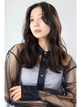 ガリカ 両国(Gallica) オリーブカラーとふんわり無造作カールのセミロング