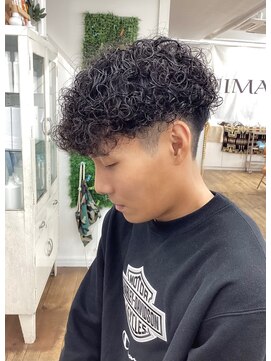 ユイマァルスロウ(YUIMARL SLOW) プードルパーマ×マッシュ