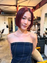 アデ オモテサンドウ(ade omotesando) ビビットなハイトーンカラーとワンレングスボブでカジュアルに