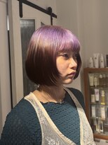 ハク アトリエ(HaKU atelier)&nbsp;ラベンダーハイトーンデザインルーツカラーミニボブ個性的透明感