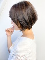 ビーポッシュ ジャスパー店(Be Posh) レイヤーショートボブ小顔外ハネスタイルグレージュ
