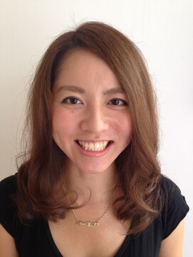 フェリシータ 緑地公園店(felicita) クラシカルなヌーディーベージュ＠斜めバングフェミニンボブ