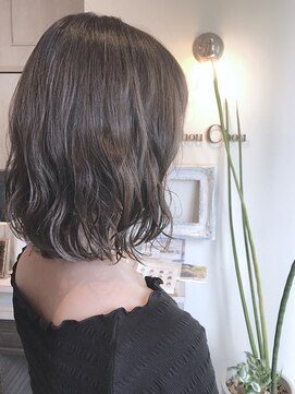 ヘアーデザイン シュシュ(hair design Chou Chou by Yone) ☆chouchou ☆クリアアッシュ × 伸ばしかけジューシーボブ♪