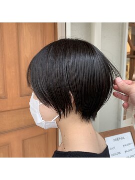 グロスシーループユナイテッド(GROSS C-LOOP UNITED) 質感軽め丸みショート