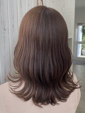 ローウェ 青山 表参道(Louwe) ナチュラルピンクブラウンカラー◎ピンクベージュ◎イルミナ