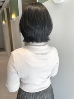 ムーム(Momb)&nbsp;くびれレイヤーミニボブ