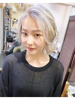 ヘアスタジオハレ(hair studio HALE) ブリーチカラー／ホワイトカラー／大人可愛いショート