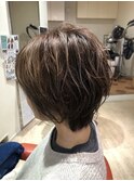ハイライト大人可愛いひし形前下がりショートボブカット