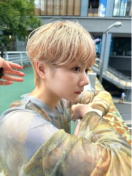 ダル 渋谷/表参道(DAL.) 一回で出来るミルクティーベージュハイトーンショート