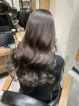 ラックスビーギャラリー なんば駅前店(LUXBE GALLERY) 黒髪/グレージュ/ミルクティーベージュ/髪質改善【難波】