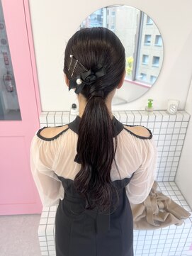 ミテ ナゴヤ(mite nagoya) タイトポニー