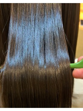 アテーサ 赤羽店(ATTESA) ダークオリーブ/髪質改善