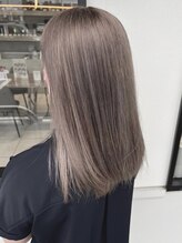 自然なツヤや立体感ハイライトで自然な陰影やツヤ髪に［髪質改善/ケアブリーチ/ハイライト/長野稲田]