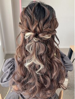 ベルグロー(BELLEGROW)の写真/【ヘアメイク専門サロン】トレンド×似合わせ×崩れにくい「BELLEGROW」のセット!プロの技術で華やかに♪