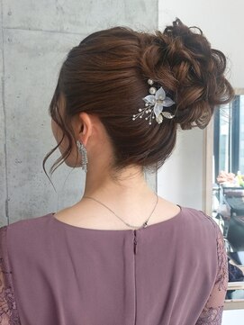 ディーエックス スリー(Dxxxx III) シニヨン