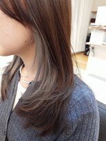 フラ(FULA)&nbsp;インナーカラー/くすみベージュ/レイヤーカット