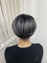 エルゴ 川崎西口(ergo) ショートヘアシャドールーツ