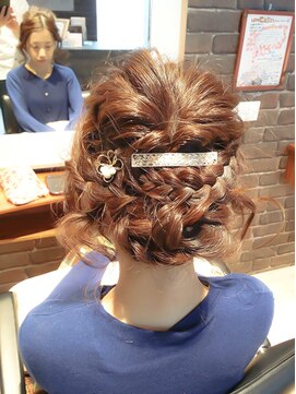 アンカラン(un Calin) 【un Calin】透明感が出るふんわりアレンジ☆アンティーク