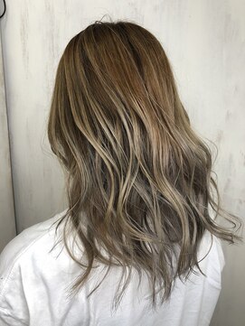 アンフィドットドゥルドゥ(AnFye.dueldo) グラデーションスタイル