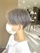 リオリス ヘア サロン(Rioris hair salon) シルバー×センターパートマッシュ