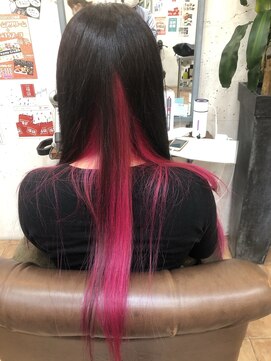 ビランチェ 池袋(bilancia) インナーカラー/ピンク/イヤリングカラー/冬色/池袋東口/池袋