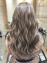 メリー(merry craftsman's factory) 外国人風バレイヤージュ、ハイライトカラーアッシュグレージュ