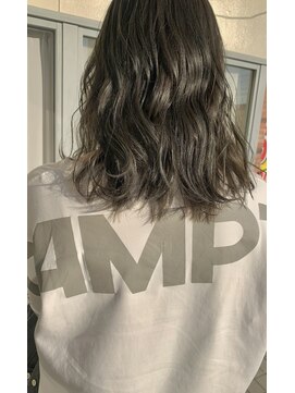 ヘアアンドリラクシングルーム アールフラン(Hair&Relaxingroom arFranc) シルバーグレー