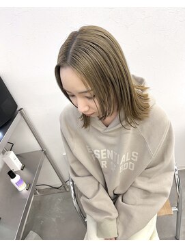 ケプカ(KEPKA) ハイトーン 外ハネ ロブ