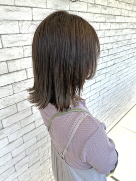エーケーエー(hair life a.k.a) ミディアムレイヤーオリーブカラー