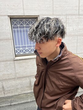 メンズグルーミングナンバーナイン(MEN'S GROOMING NUMBER NINE) スペインカール/姫路フェードカット/【早田隼哉】