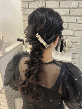 ディティカ ティア(Dityca tia) ツイン編みおろし