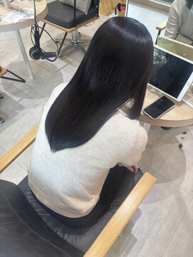 ジーナ 福岡天神(Zina) 艶髪/美髪/髪質改善【Zina福岡天神】