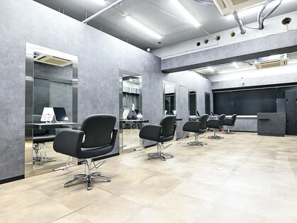 シンシア ドゥエ 新宿(CYNTHIA DUE)の写真