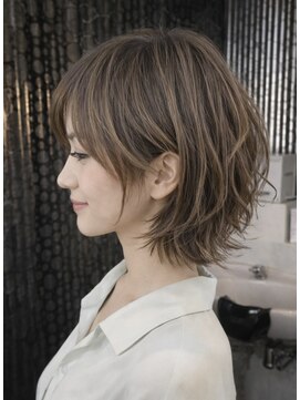 パーマレイヤー外はねボブ