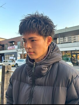 エディ(Edy) スパイキーショートピンパーマツイストパーマメンズパーマ眉毛