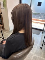 バセット バイ アルター 鎌取店(basset by aL-ter)&nbsp;ミルクティーブロンド/ダークブルー/デジタルパーマ／おゆみ野