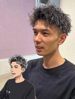 オム グランド(HOMME GRAND)&nbsp;短髪ツイストスパイラルパーマ×メッシュハイライト
