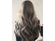 ヘアアンドメイク コルト フォークロア(HAIR&MAKE COLT FOLKLORE)