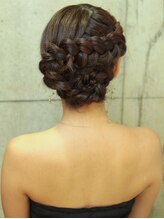 アンドアール (and r.)