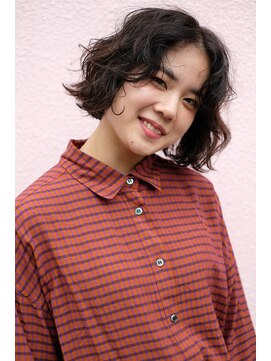 スリー スタンド(THREE STAND) 20代30代40代◎無造作カール スパイラル