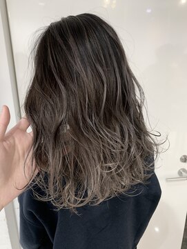 レーヴ(REVE) グレージュ☆バレイヤージュ