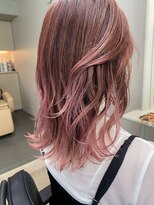 エウペ 渋谷(WEUPE)&nbsp;斜めバング/グレージュカラー/デザインカラー/シルキーベージュ