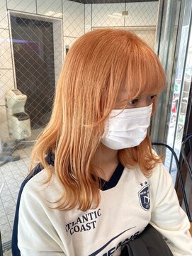 ヘアーアンドメイク ビス(HAIR&MAKE bis) ブリーチ2回で!ペールオレンジカラー【中西思実】