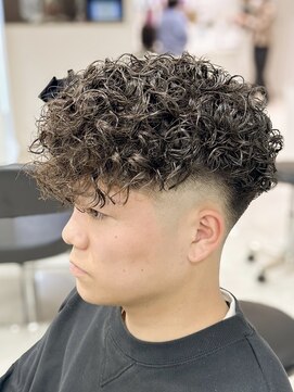 テクト バイアッシュ 吉祥寺店(Tect by Ash) 強めスペインカールハイフェードスパイラルパーマフェード